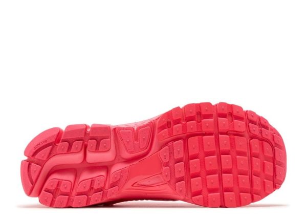 Nike Zoom Vomero 5 Hot Punch – Image 4