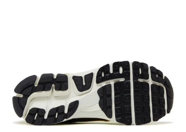 Nike Zoom Vomero 5 Olive Flak Volt – Image 4