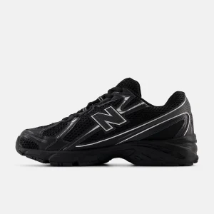 740 Chaussures noires