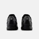 740 Chaussures noires