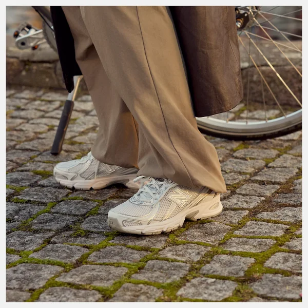 740 chaussures Blanc avec Argent – Image 8